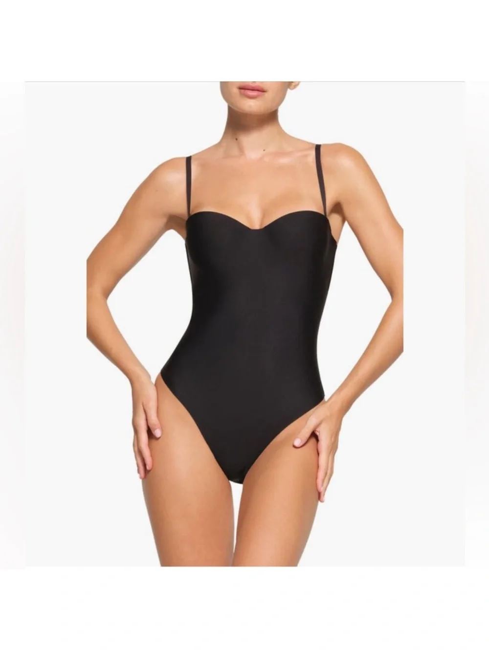 SKIMS Body Molded Underwire Thong bodysuit